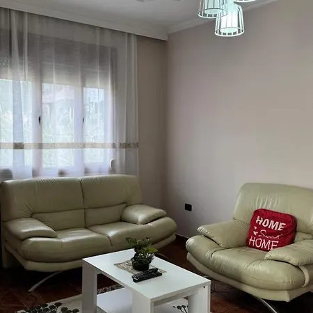 Serena Πανσιόν Vlorë